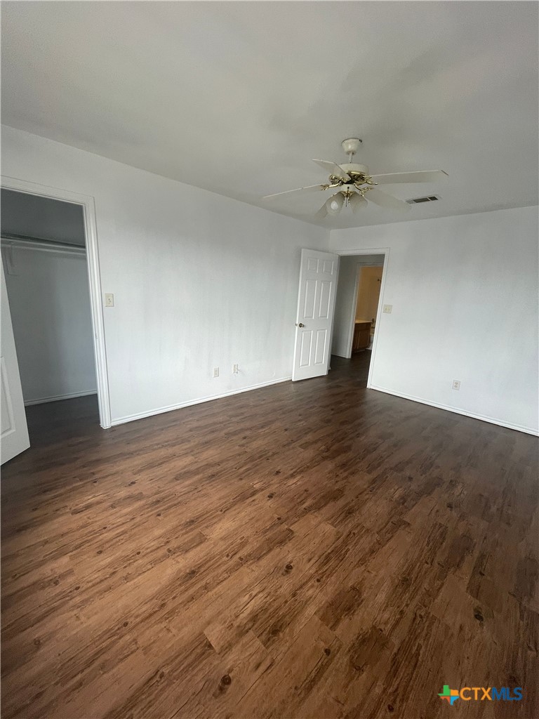 3404 Barcelona Drive D Property Photo 13