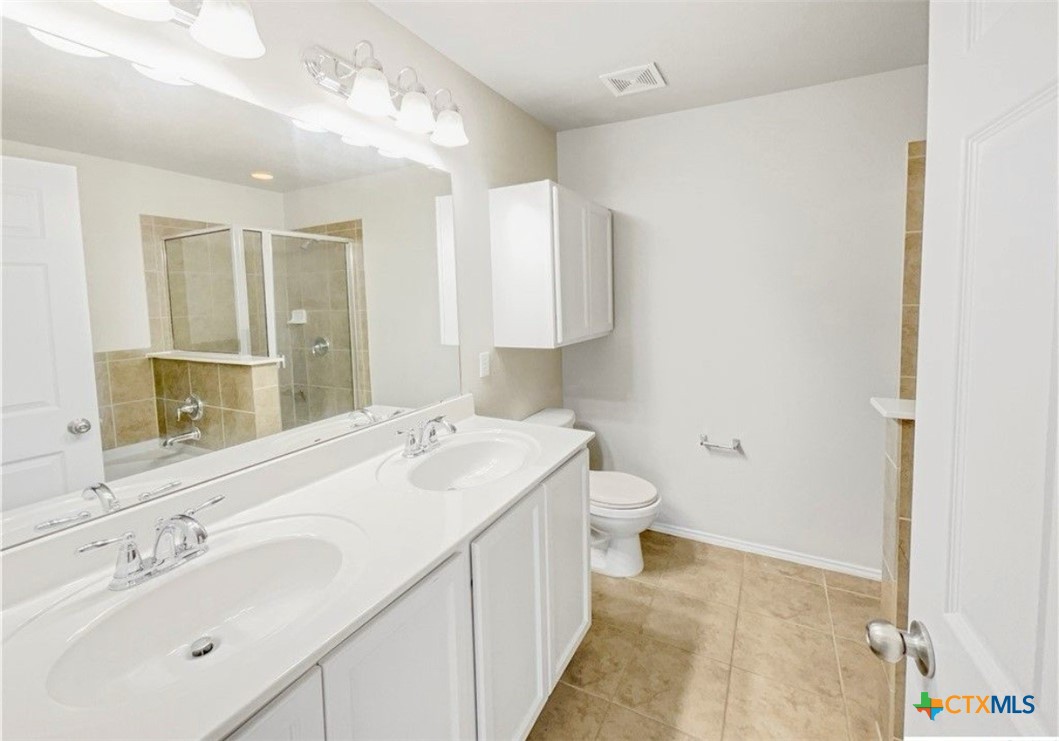 1321 Daffodil Drive Property Photo 9
