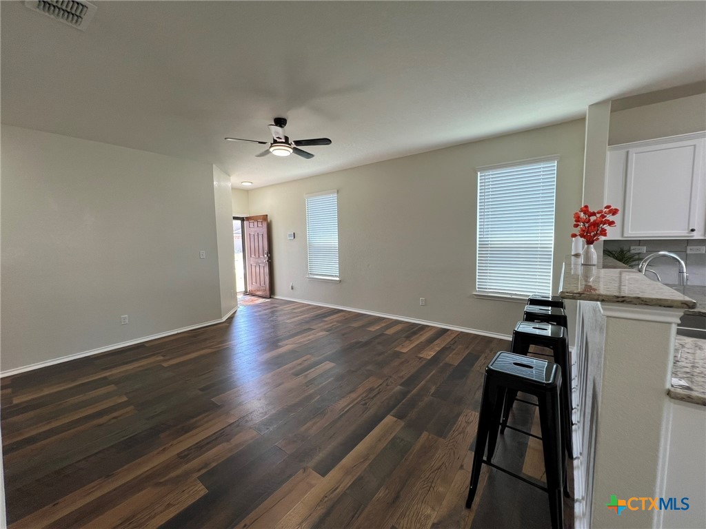 338 Mistflower Property Photo 7