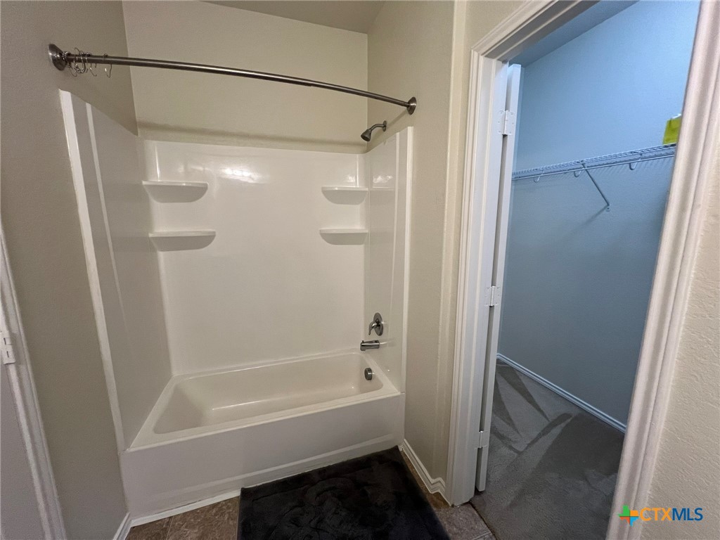 338 Mistflower Property Photo 16