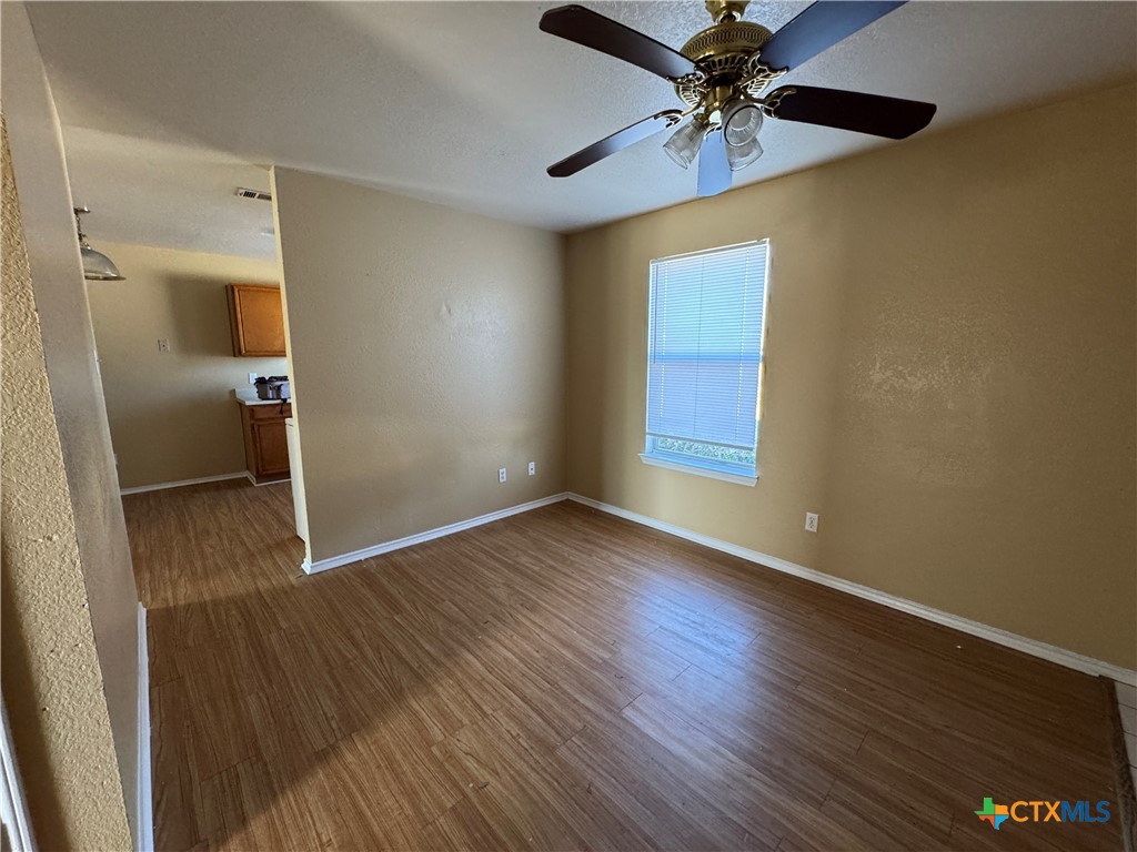 1709 Cedarhill Drive Property Photo 3