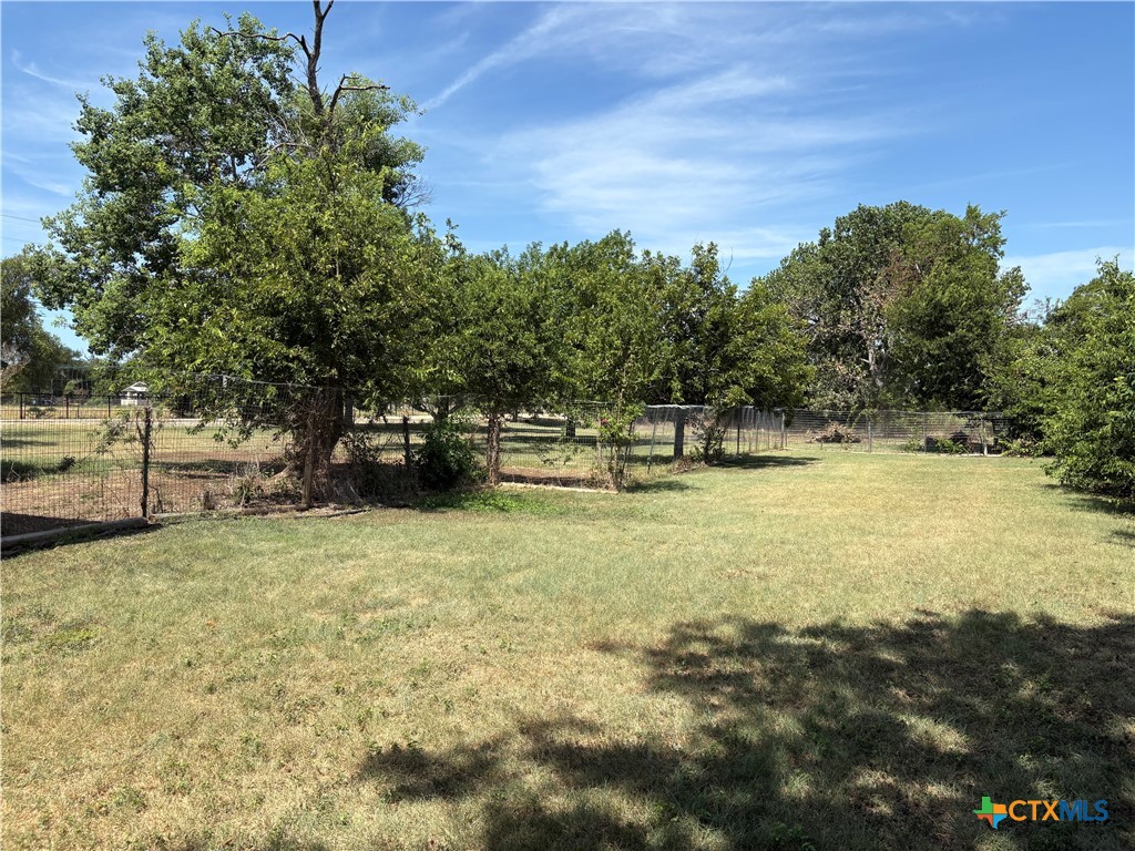 830 Decker Road Property Photo 4