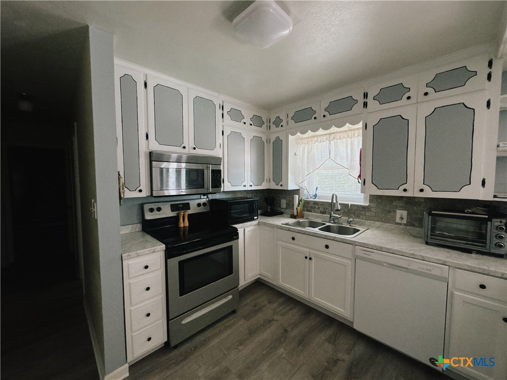 830 Decker Road Property Photo 12