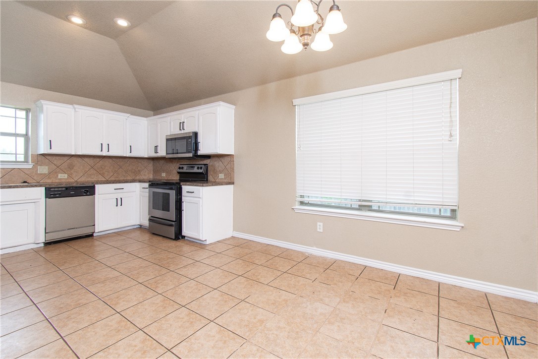 4300 Lauren Mackenzie Drive Property Photo 6