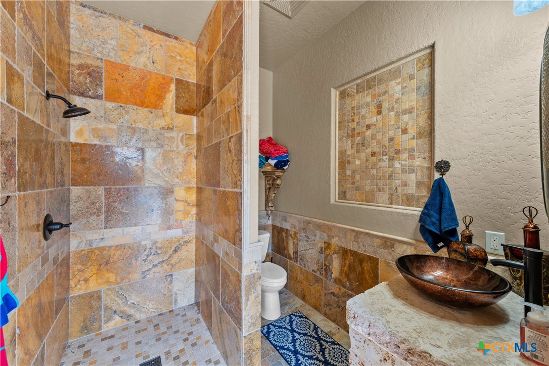 8184 Fm 2843 Property Photo 25