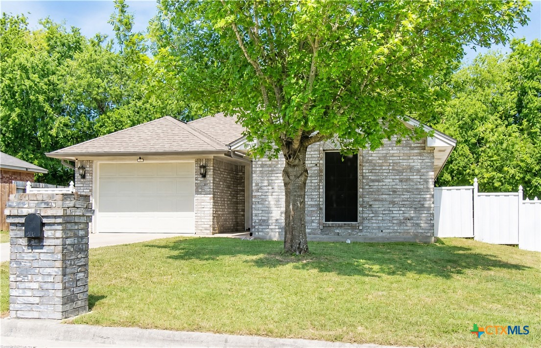 905 Concho Street Property Photo 1