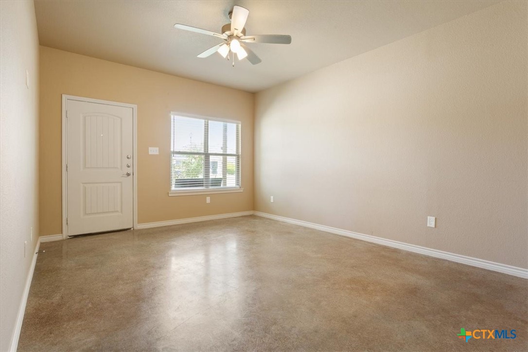 1101 S College Avenue Property Photo 7