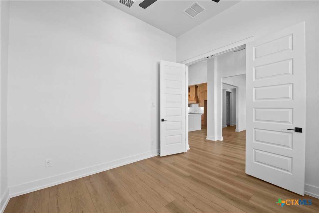 6762 Kings Mill Drive Property Photo 11