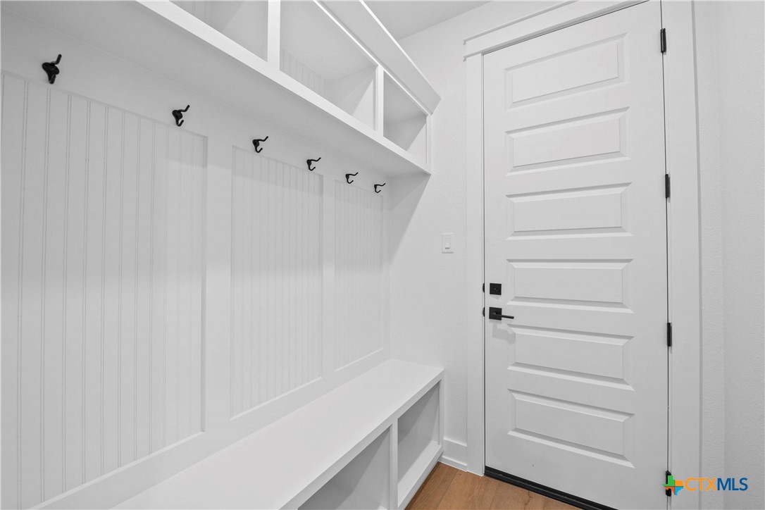 6762 Kings Mill Drive Property Photo 23