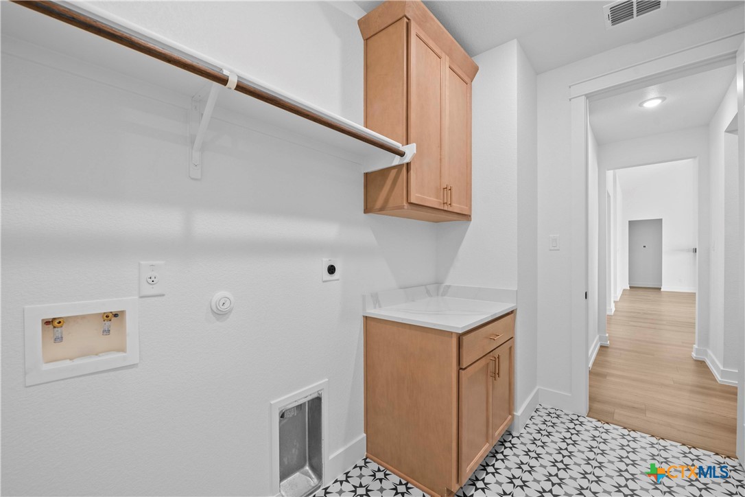 6762 Kings Mill Drive Property Photo 24