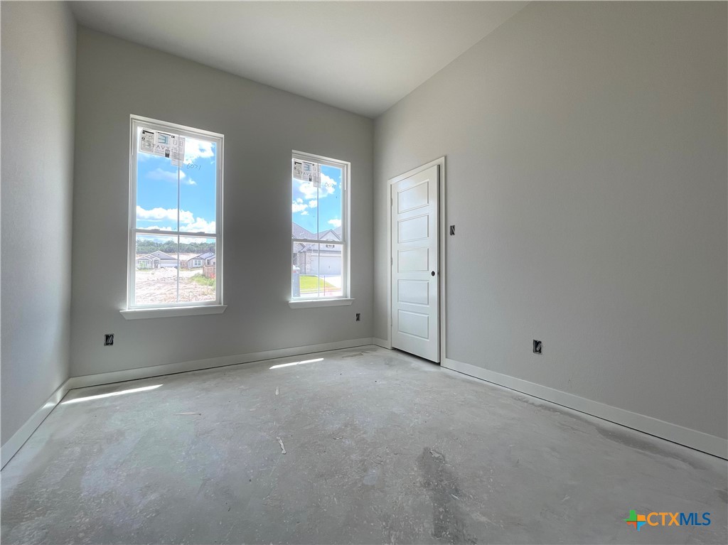 362 Pathfinder Drive Property Photo 8