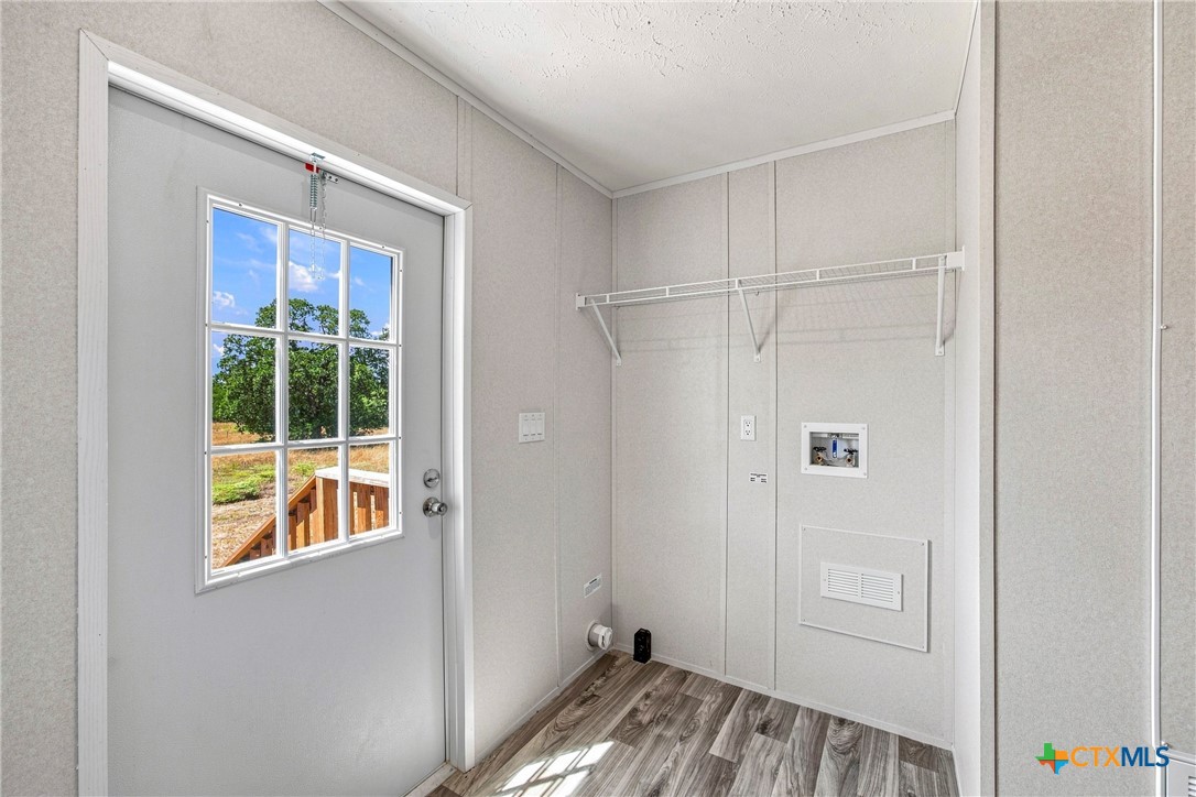 619004 Property Photo 25