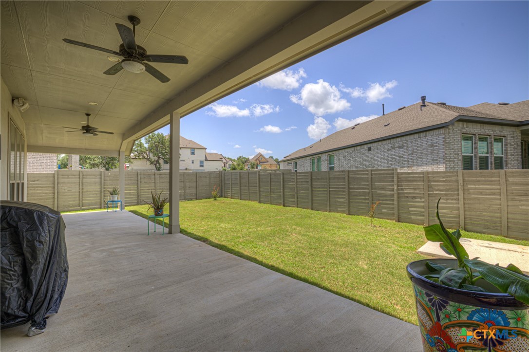 415 Bridle Trail Property Photo 39