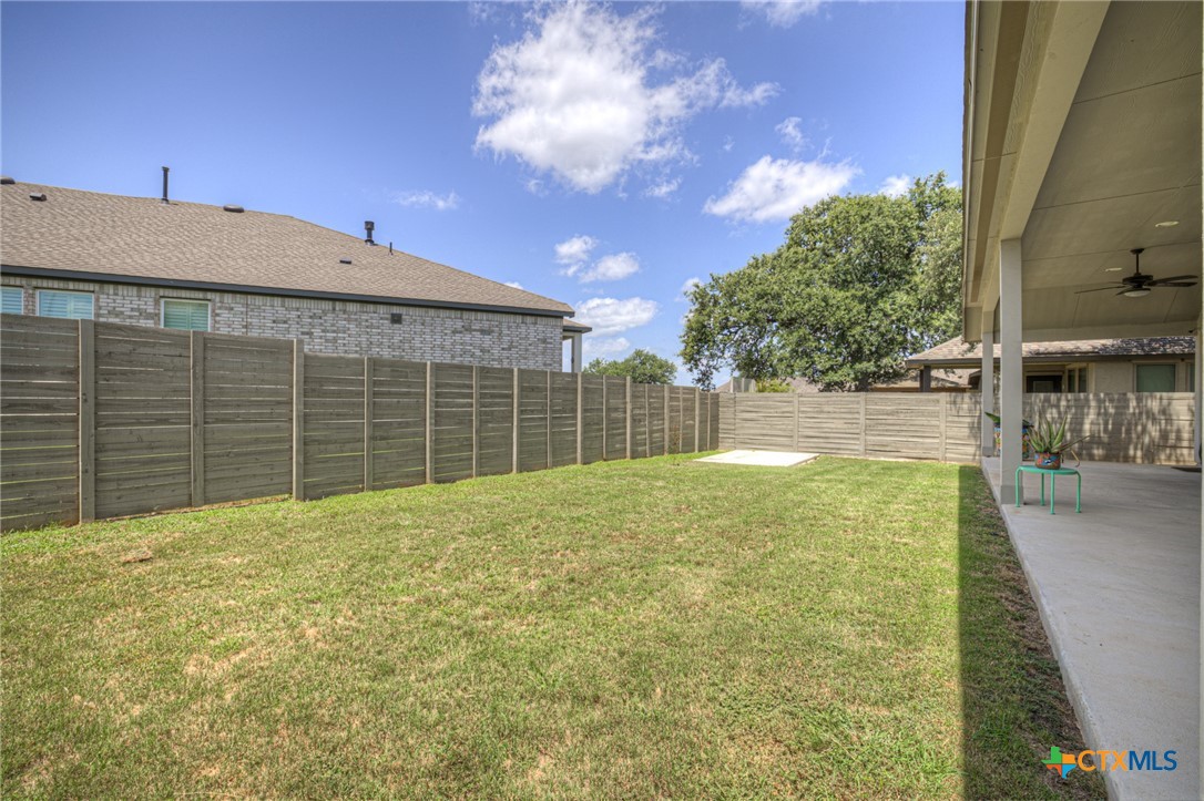 415 Bridle Trail Property Photo 40