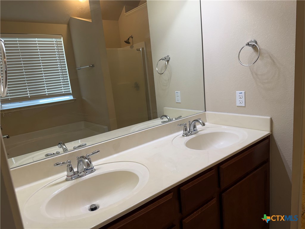 5811 Alexandria Drive Property Photo 15