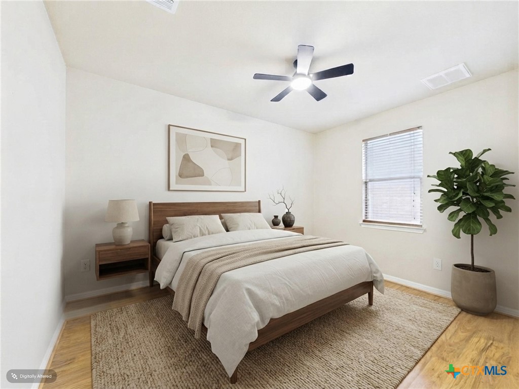 1070 Sussex Way Property Photo 3