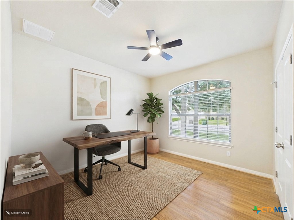 1070 Sussex Way Property Photo 5