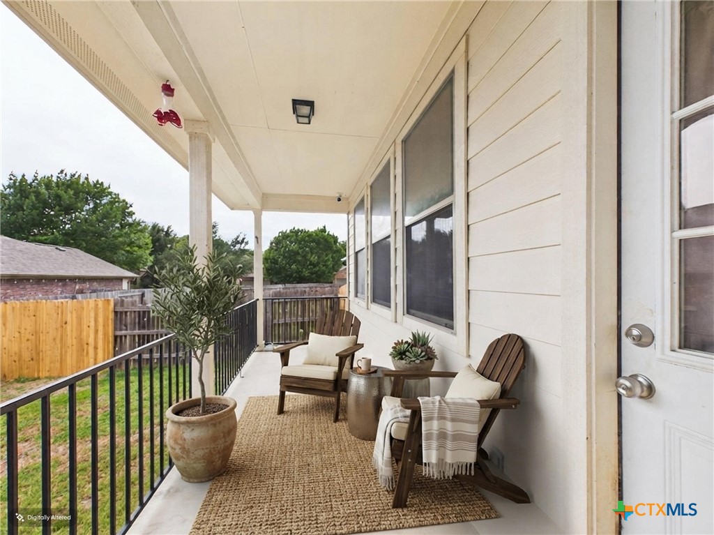 1070 Sussex Way Property Photo 6