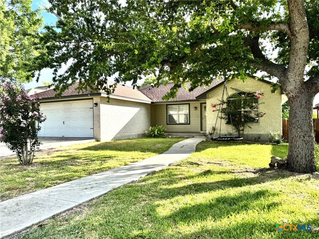 2038 Bentwood Drive Property Photo 3