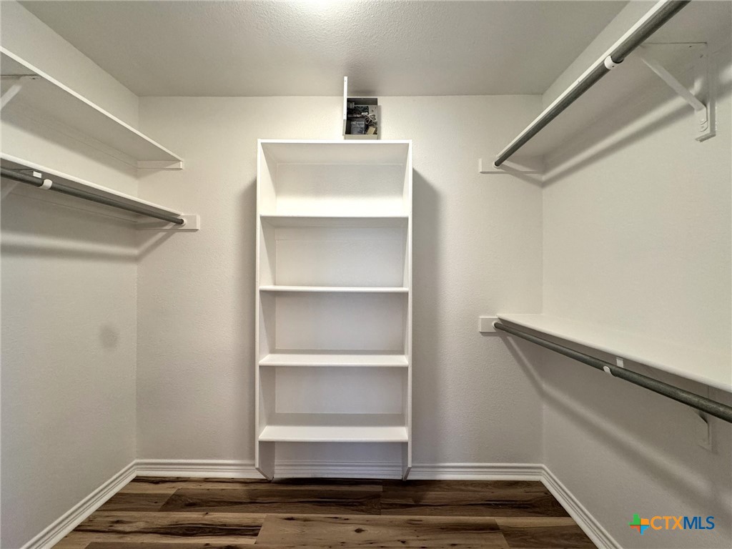 2038 Bentwood Drive Property Photo 9
