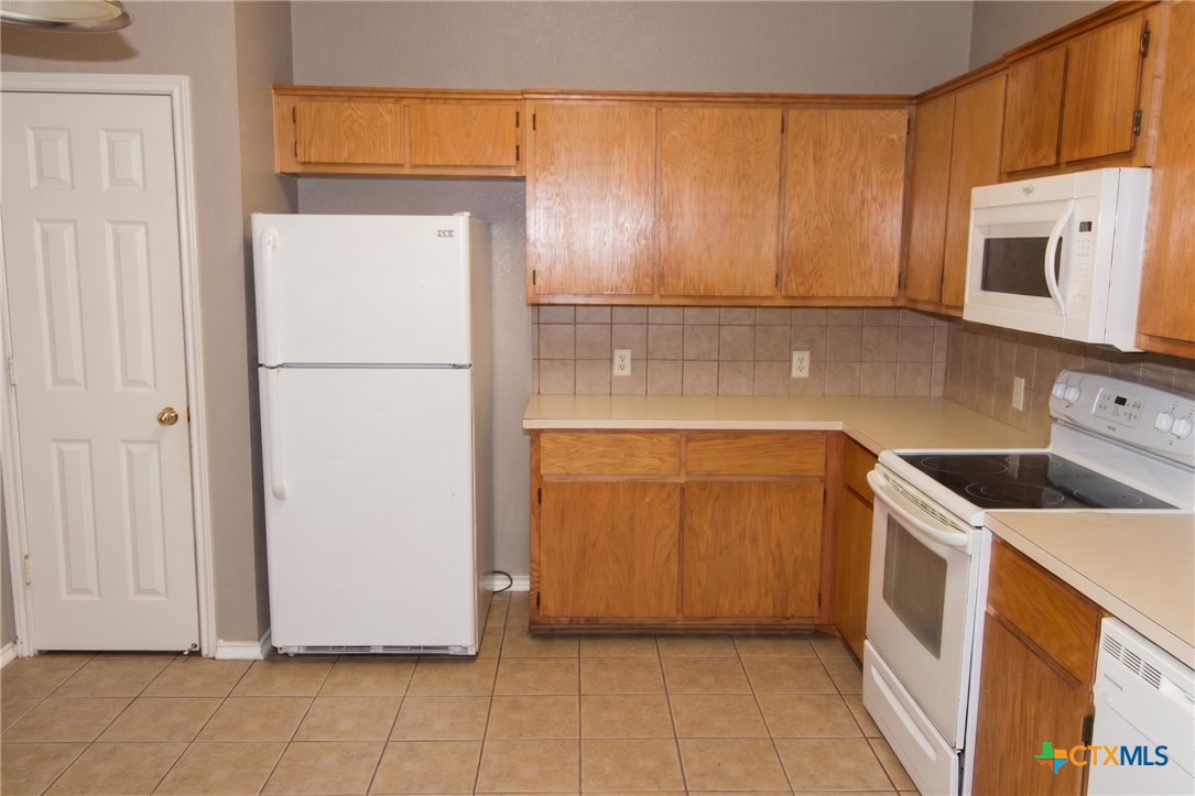 304 Jeff Gordon Drive A Property Photo 5