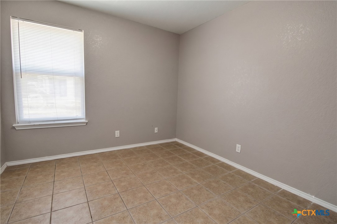 304 Jeff Gordon Drive A Property Photo 6
