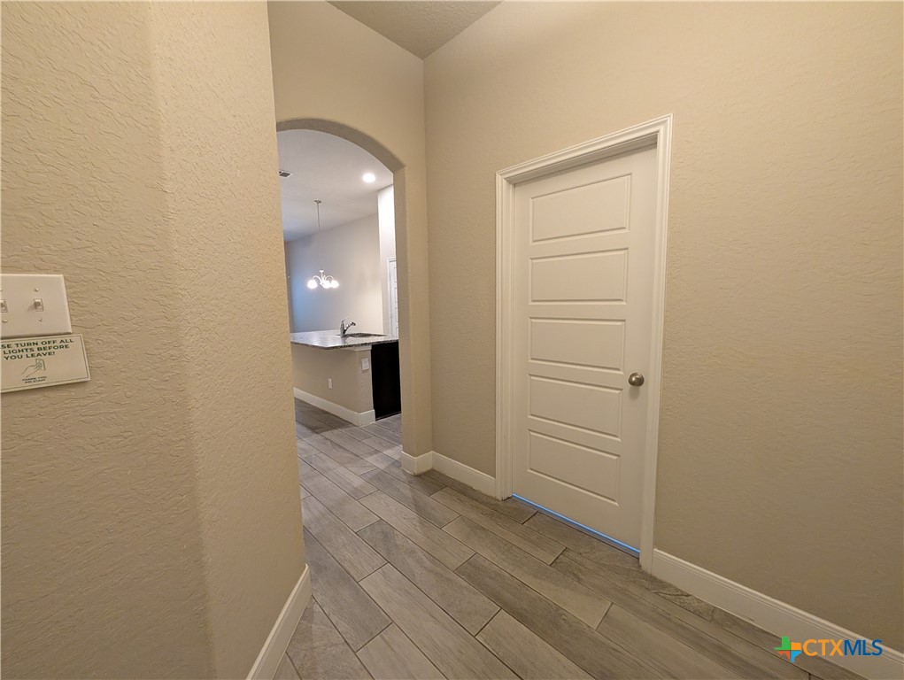 1205 Old Fm 306 Property Photo 3