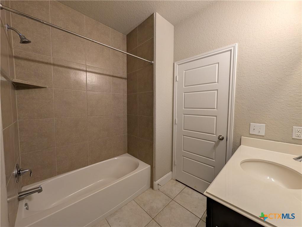 1205 Old Fm 306 Property Photo 20