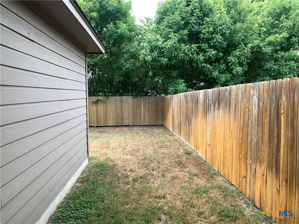 1205 Old Fm 306 Property Photo 24
