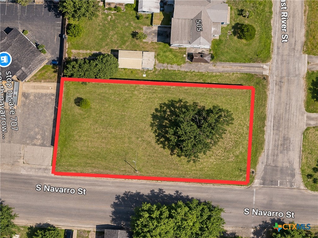 507 E River Street Property Photo
