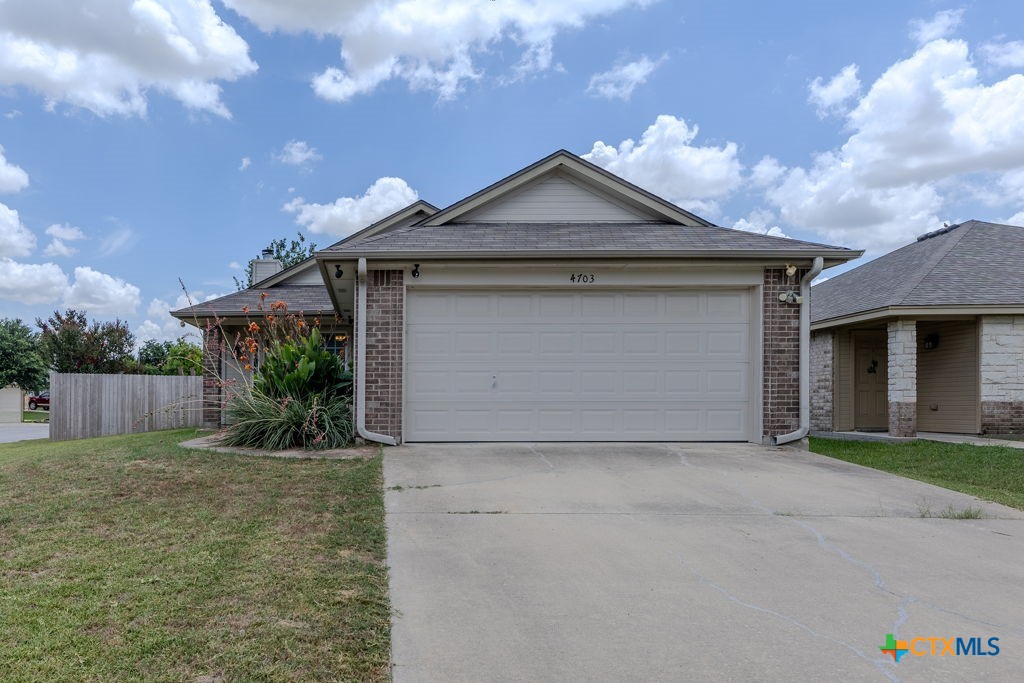 4703 Stonehaven Drive Property Photo 5