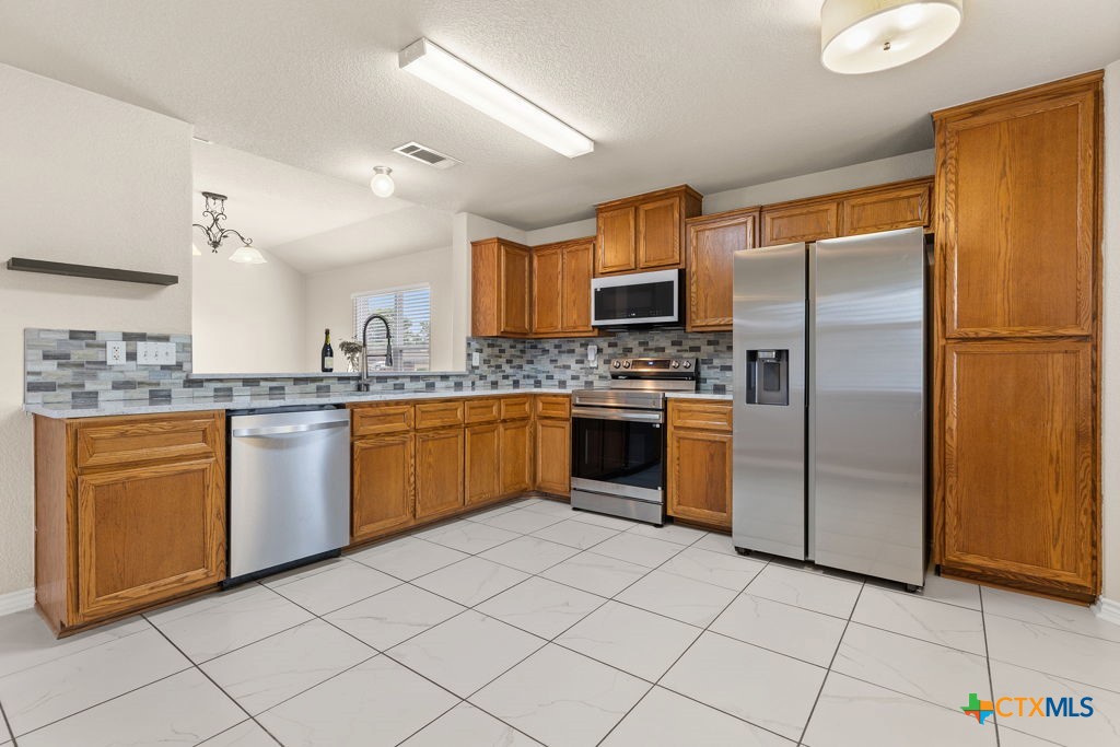 4703 Stonehaven Drive Property Photo 8