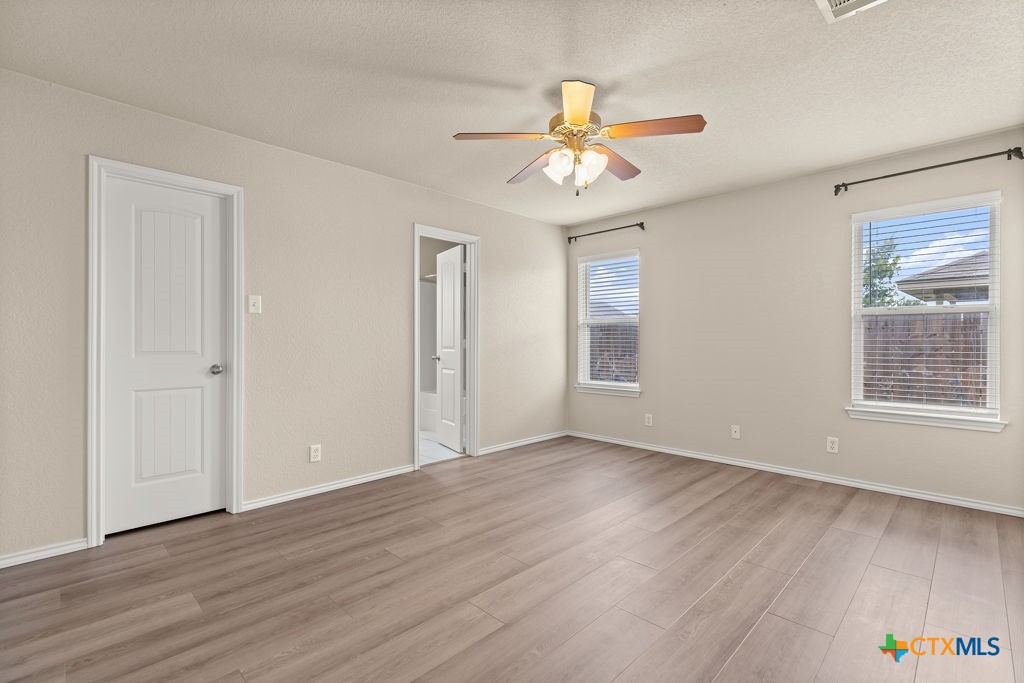 4703 Stonehaven Drive Property Photo 11