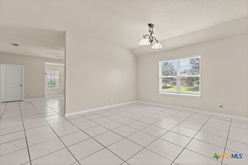 4703 Stonehaven Drive Property Photo 14
