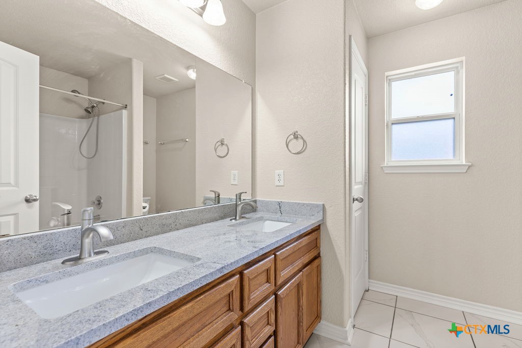 4703 Stonehaven Drive Property Photo 22
