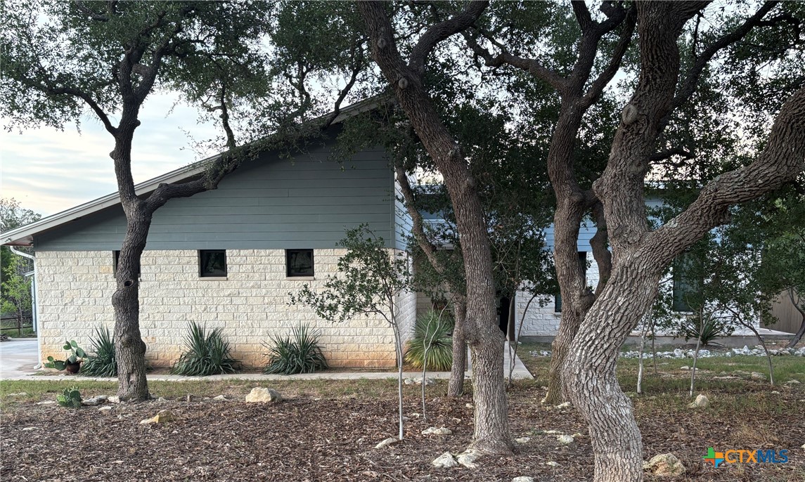 172 Bluff Trail Property Photo 1