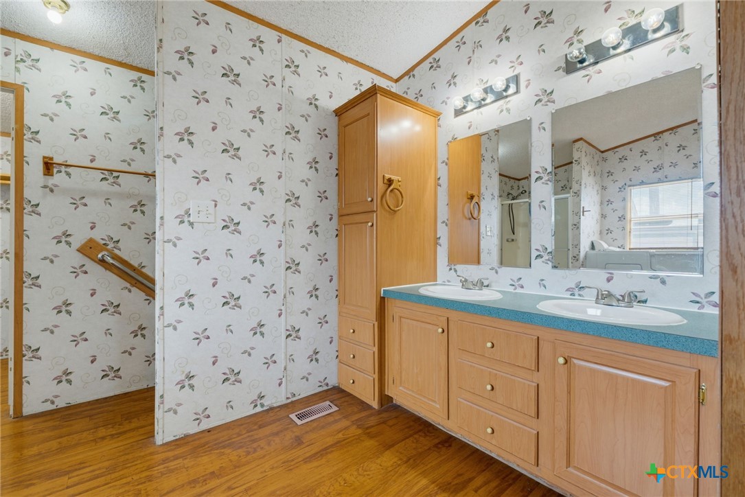 1506 Quail Point Drive Property Photo 14