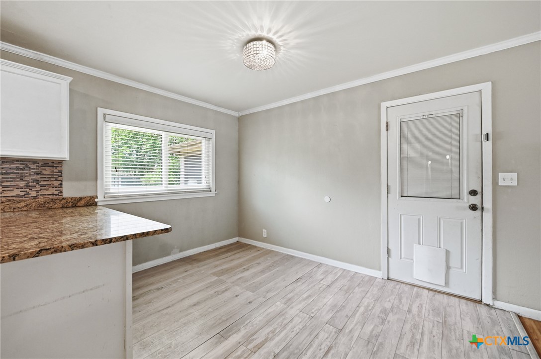 1032 S Mesquite Avenue Property Photo 11