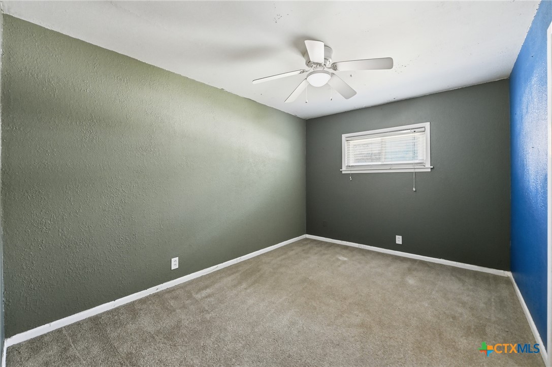 1032 S Mesquite Avenue Property Photo 18