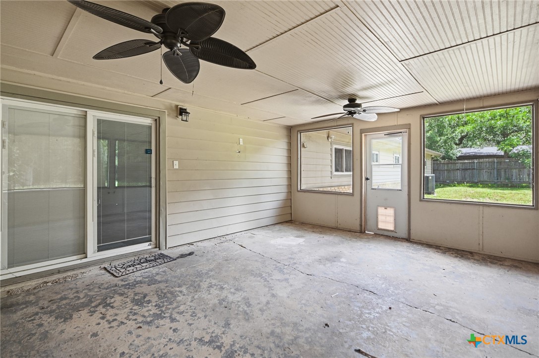 1032 S Mesquite Avenue Property Photo 28