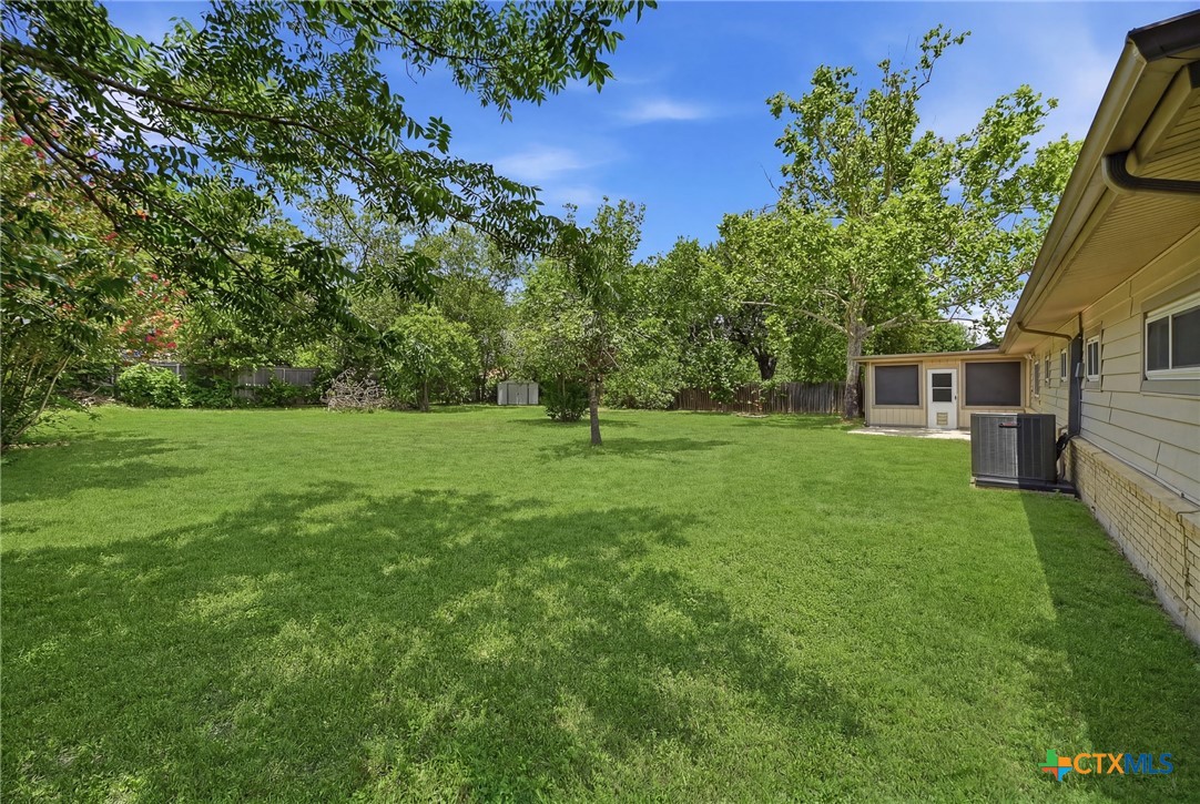 1032 S Mesquite Avenue Property Photo 29