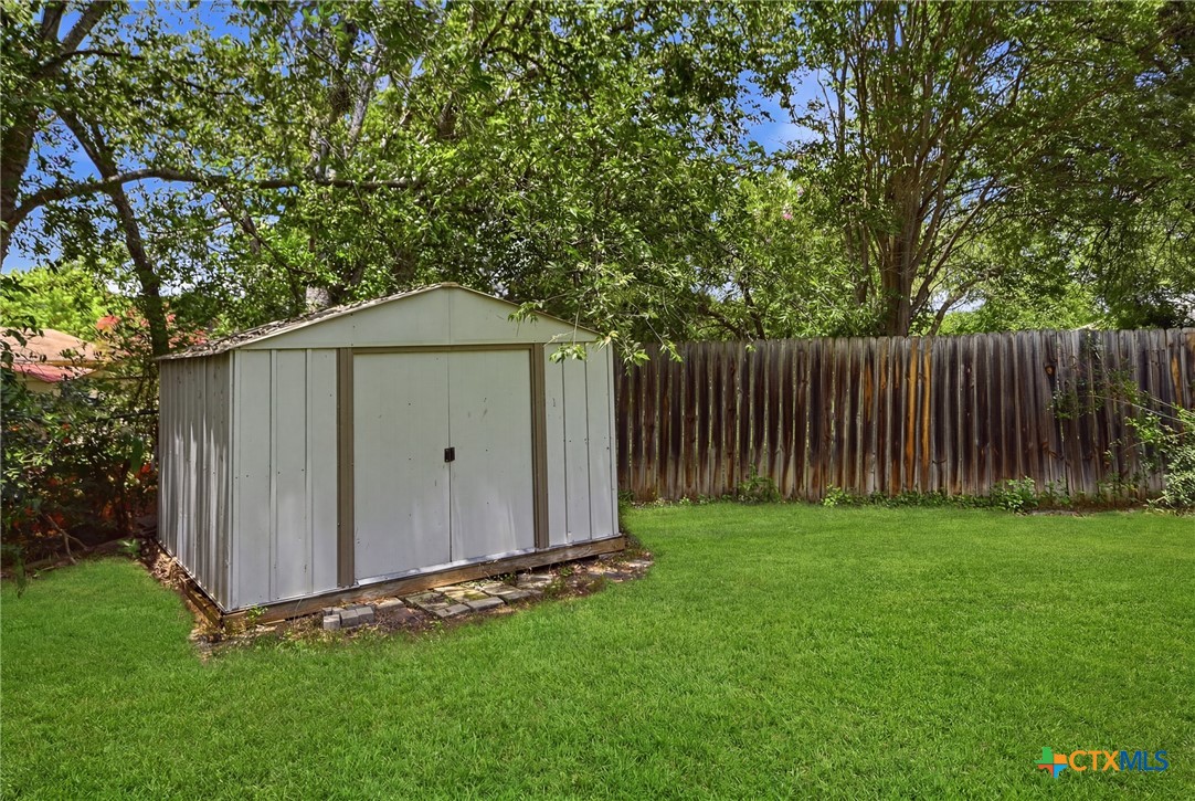 1032 S Mesquite Avenue Property Photo 30