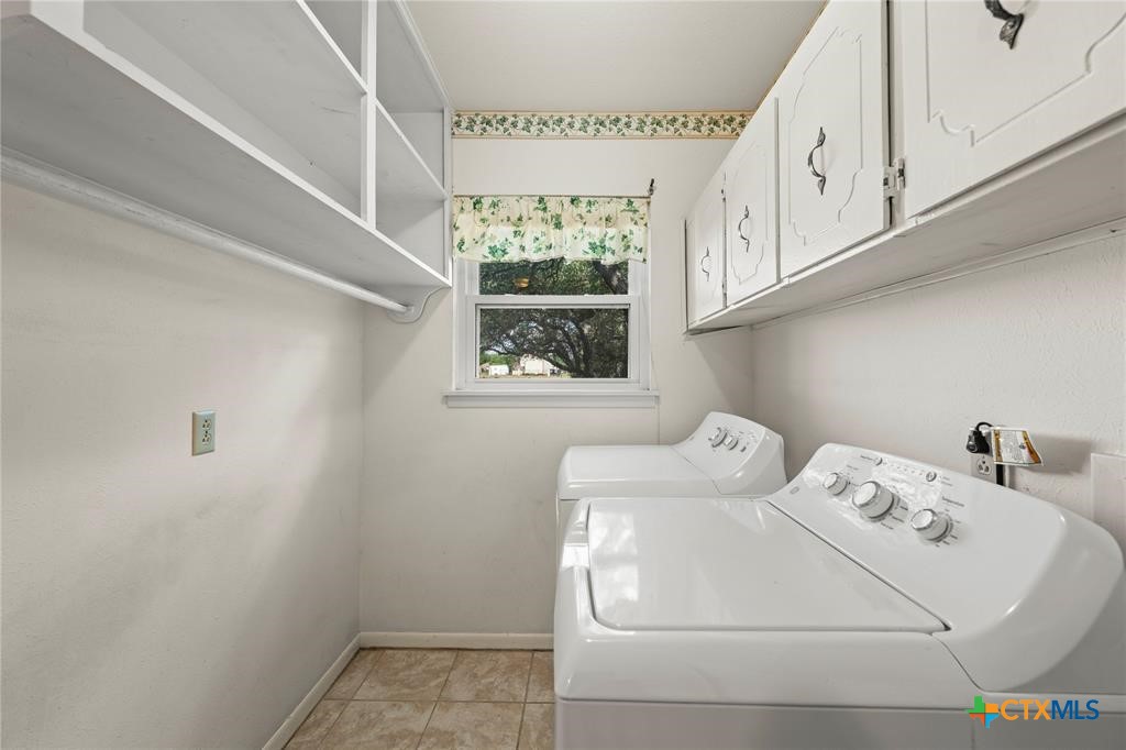 700 Shanklin Road Property Photo 20
