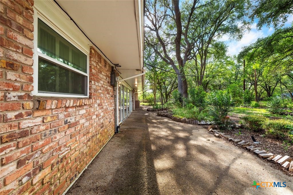 700 Shanklin Road Property Photo 35