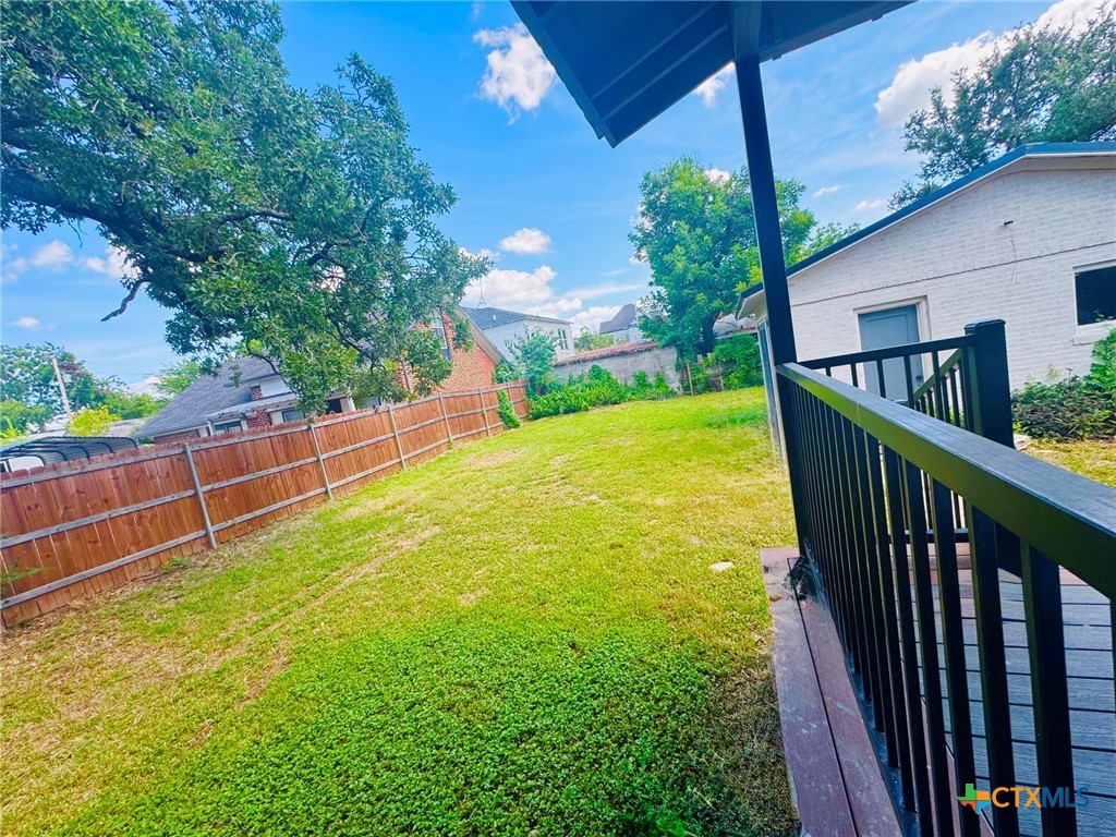 1012 E Main Street Property Photo 17