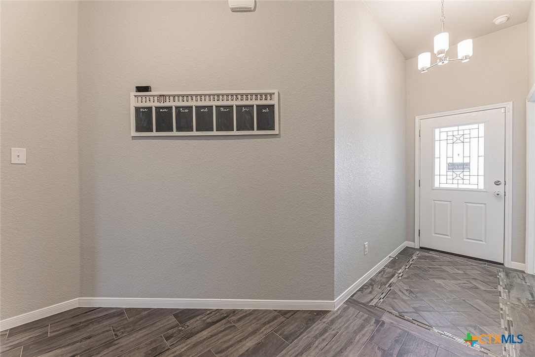810 Earp Drive Property Photo 4