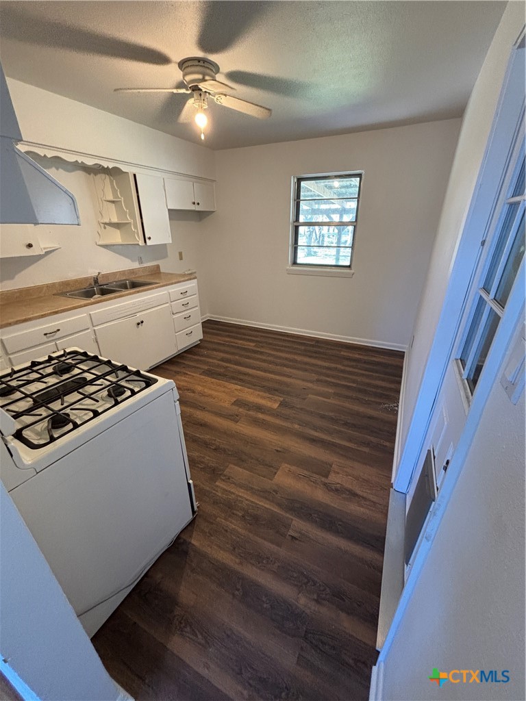 1110 S 13th Street Property Photo 6