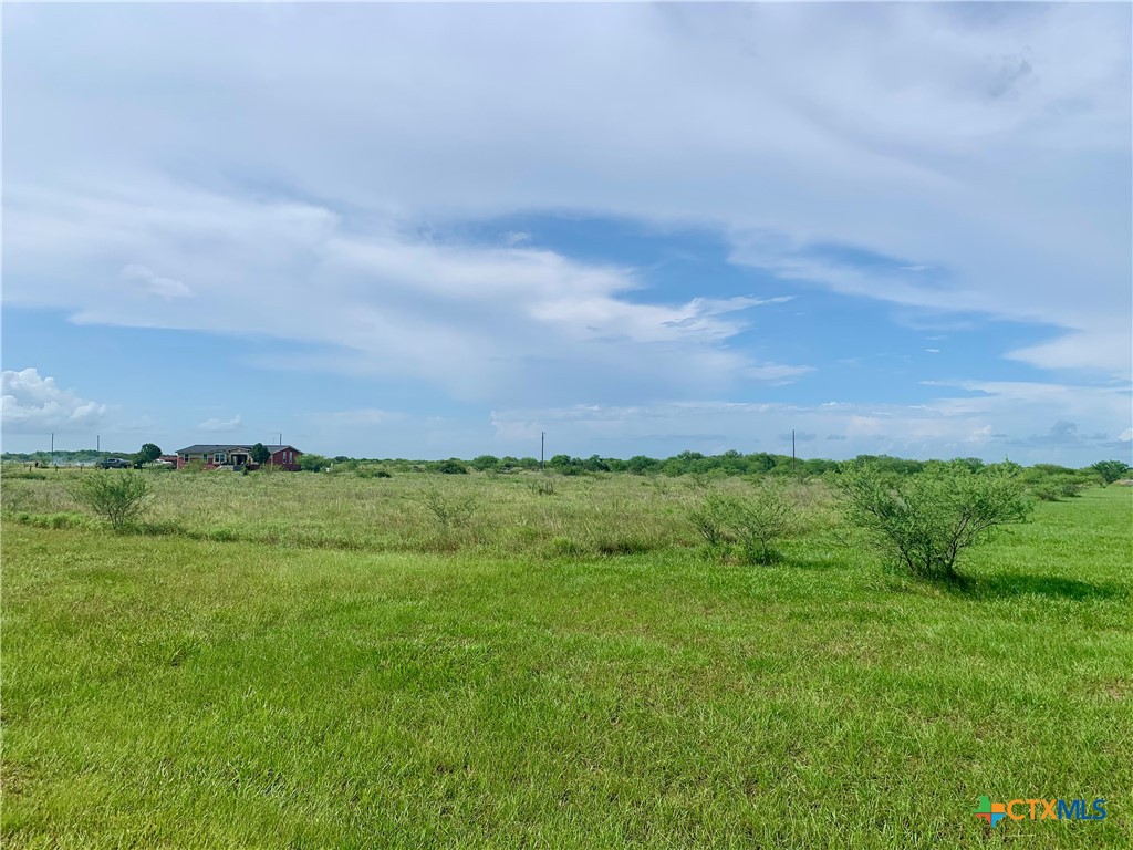 483 Shin Oak Road Property Photo 2