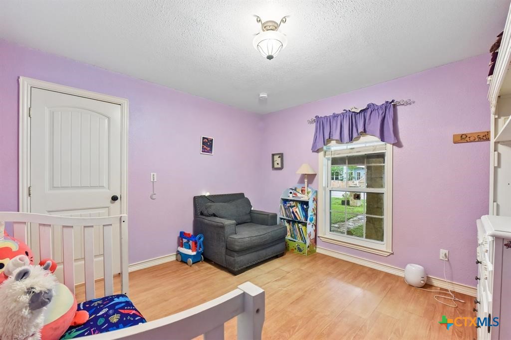 205 N Avenue E. Property Photo 20