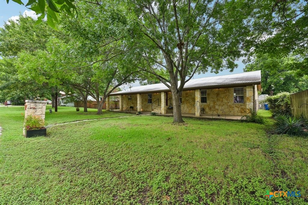 205 N Avenue E. Property Photo 36
